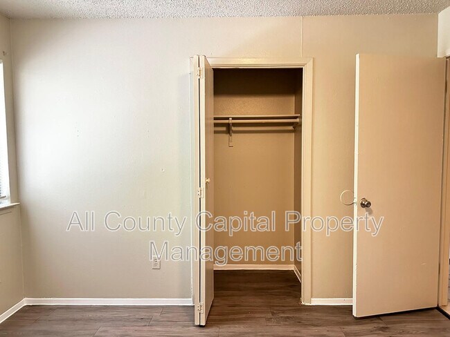 Photo - 1102 Hickory Grove Dr Unit 1102