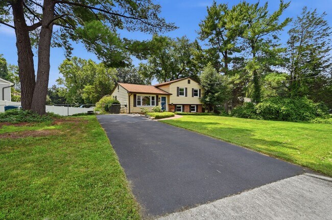Photo - 6426 Carriage Dr
