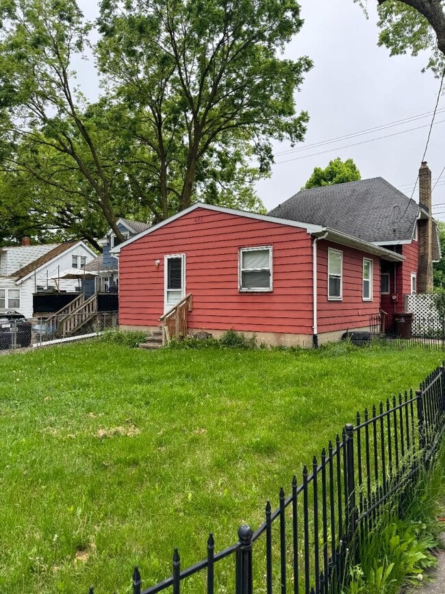 Building Photo - 2301 S Martin Luther King Jr Blvd Rental