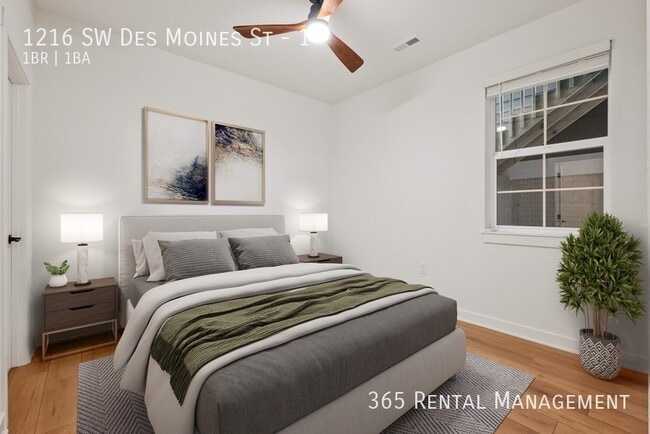 Photo - 1216 SW Des Moines St Unit 1
