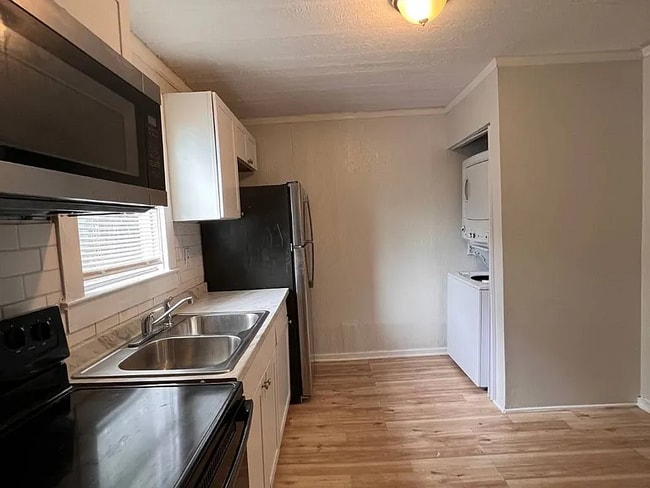 Photo - 1035 Maynard St Unit 1