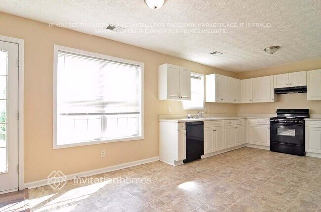 Photo - 86 Christopher Dr