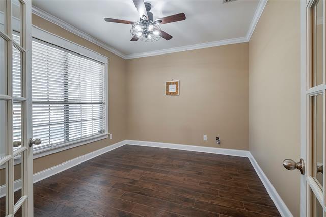Photo - 15521 Landing Creek Ln
