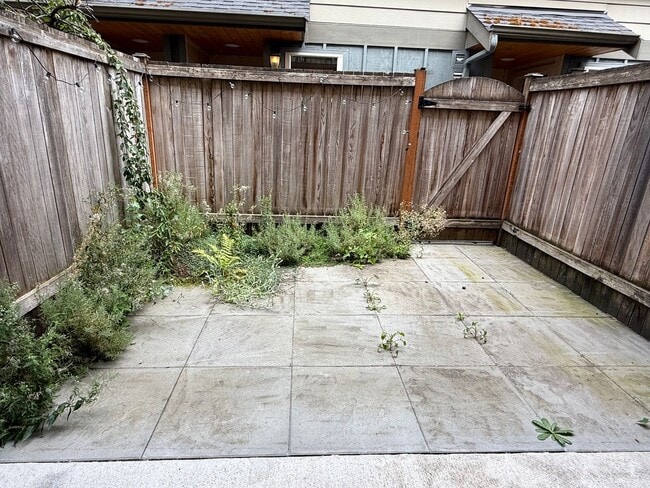 Photo - M/I SPECIAL! Highland Park Townhome w/ 3BR/2BA at over 1,000 Sq Ft!