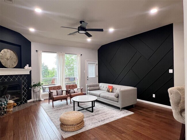 Photo - 3604 Pine Needle Cir