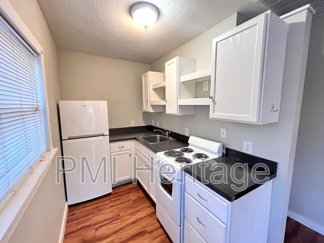 Photo - 103 M.L.K. Jr Blvd Unidad Apt 2