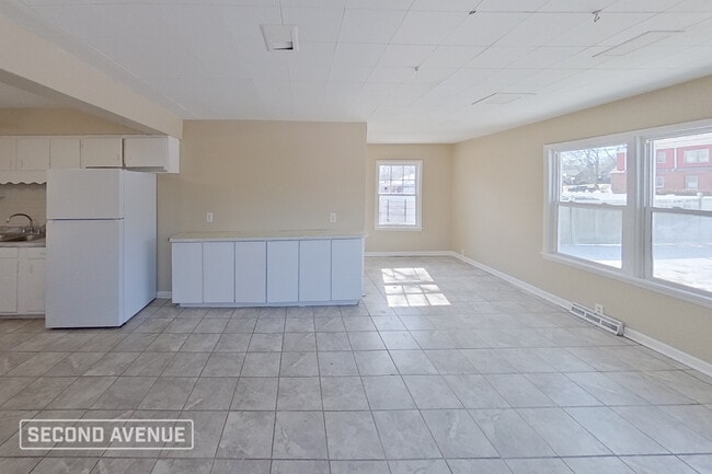 Photo - 4772 Jefferson St