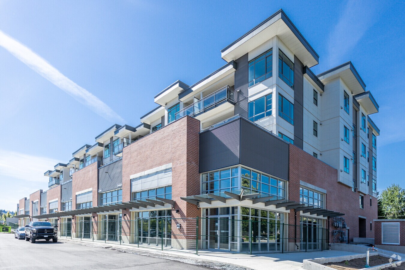 Photo - Mercato Plaza