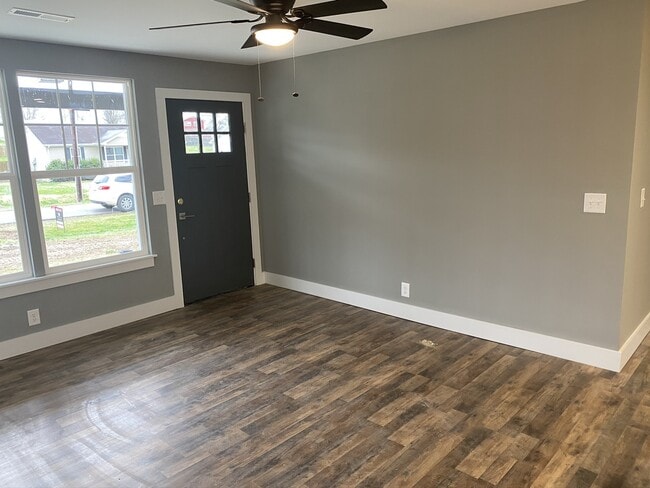 Photo - 234 Santa Monica Blvd