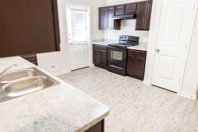 Photo - 13815 Winding Path Ln