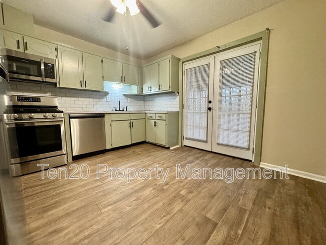 Photo - 6732 Playfield Dr