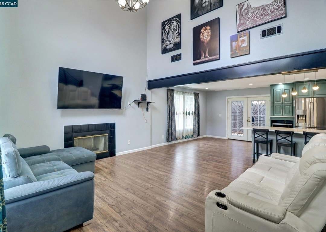 Photo - 1745 Wood Pl