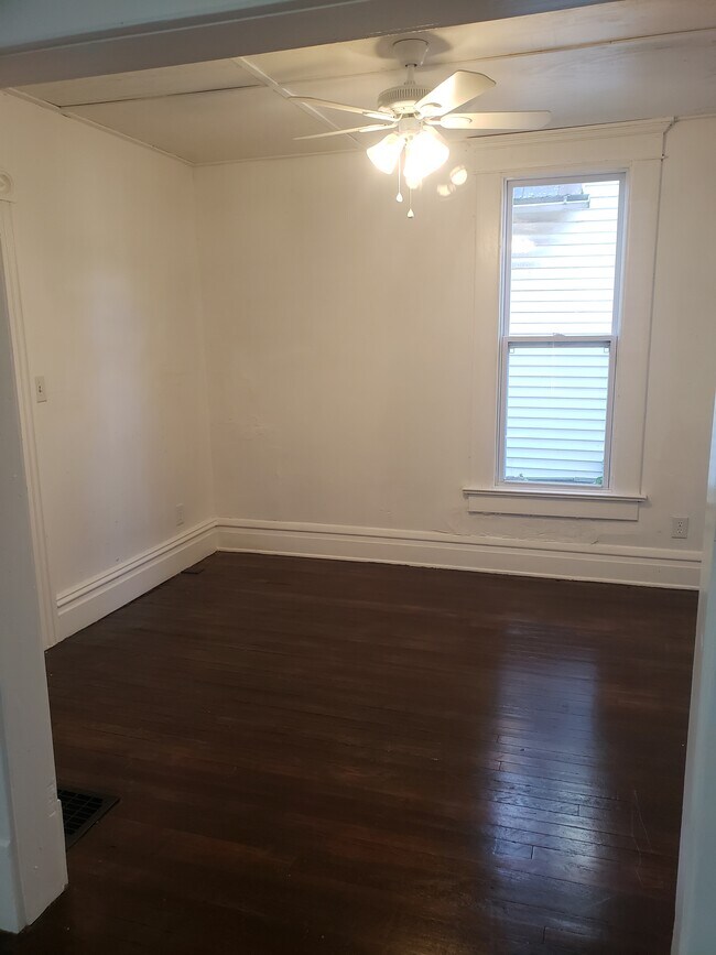 Photo - 23 N Morris St