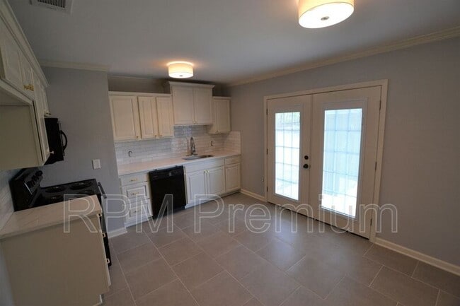 Building Photo - 1632 Mary Lou Dr