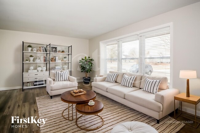 Photo - 11814 Featherwood Dr