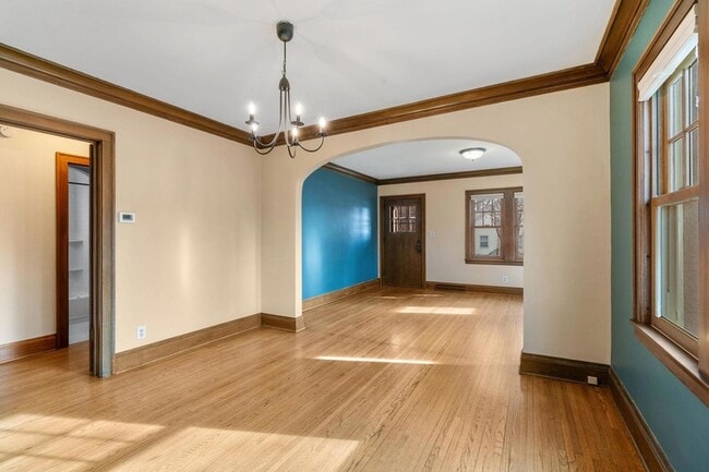 Photo - 2300 NE McKinley St