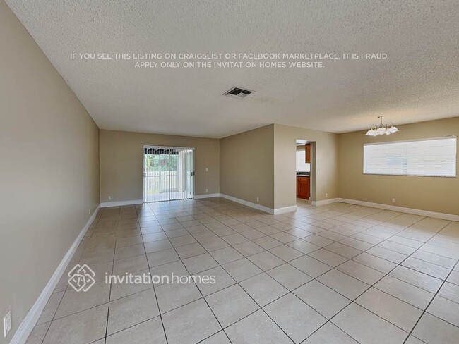 Photo - 8996 SW 8th St