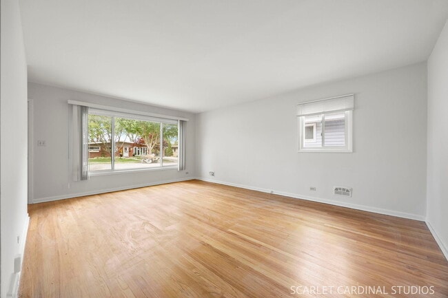 Photo - 569 S Park Rd