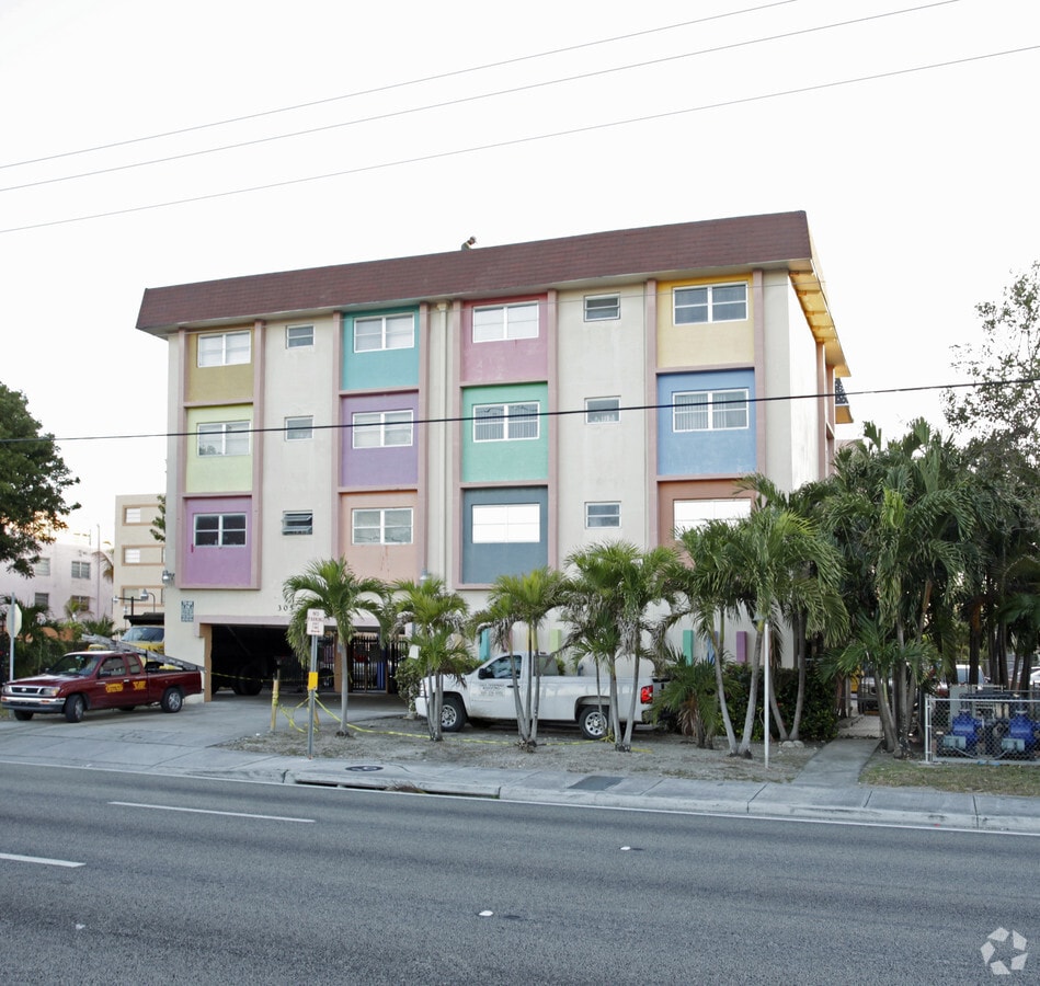 Photo - Monte Carlo Apartments