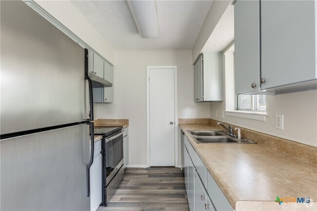 Building Photo - 4509 Calle Roble Rental