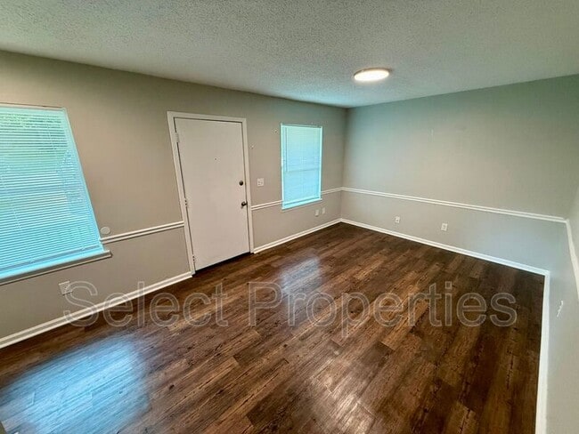 Photo - 2015 Stonemill Dr Unit 1