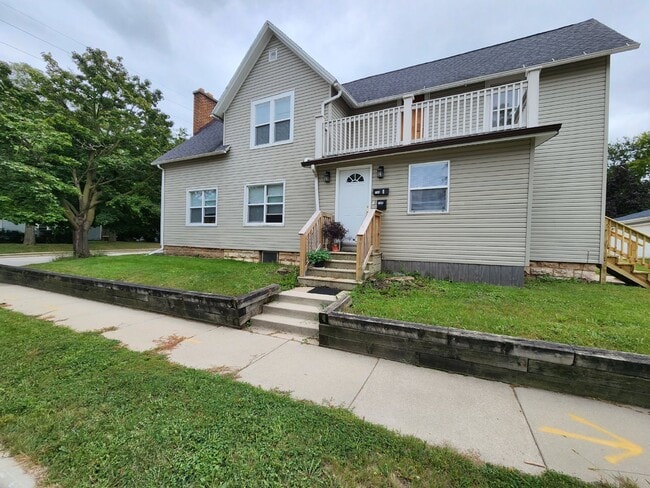Photo - Large Lower with Garage
Water Included! Unit LOWER