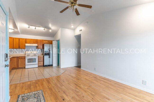 Photo - 8061 Copperfield Pl Unit 32