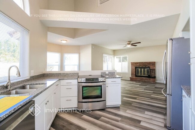 Photo - 918 W Sun Coast Dr