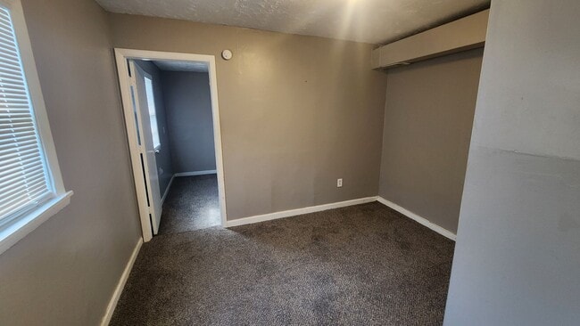 Photo - Affordable 2BR, 1BTH flat with utilities included & convenient location!