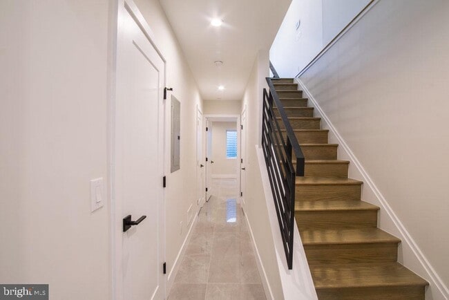 Photo - 2147 N Franklin St Unit A