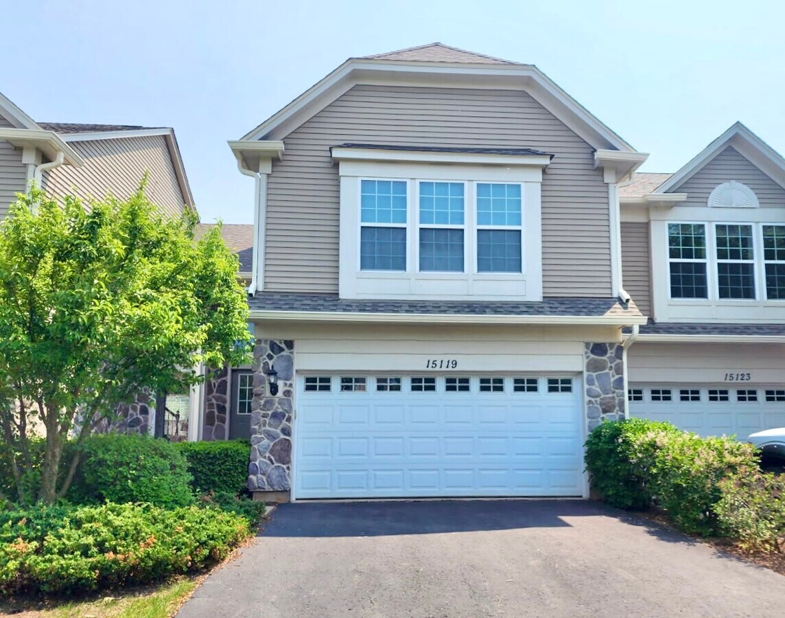 Photo - 15119 Laurel Ln Townhome