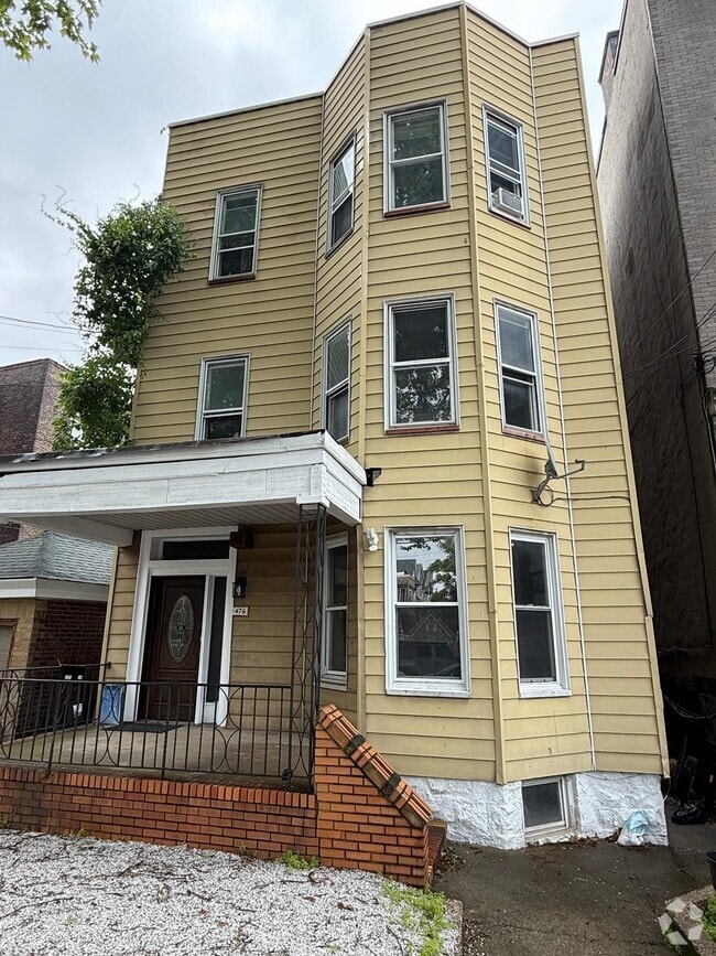 Building Photo - 476 Gregory Ave Unit 1 Rental