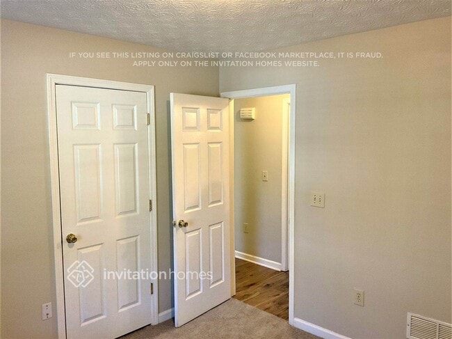 Photo - 825 Rambling Rose Ct NW