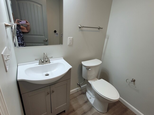 Photo - 8 Juniper Ln