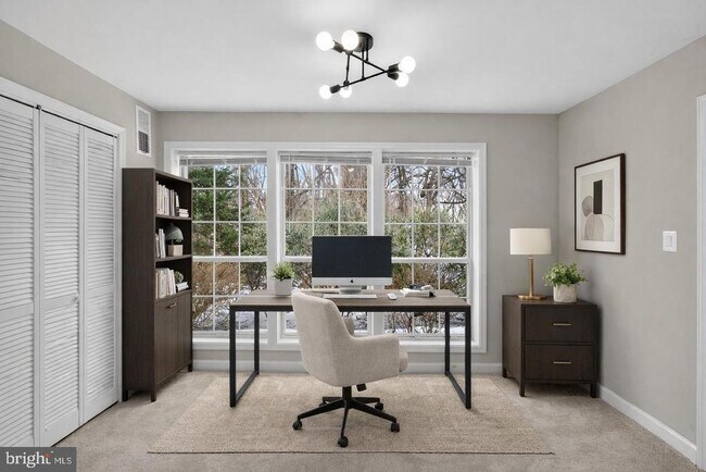 Photo - 10114 Oakton Terrace Rd