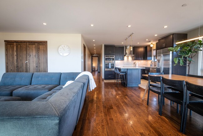 Photo - 4 bed / 4.5 bath flat in South Plaza overl... Apartment Unit GrandA5017 - 1 (lower)