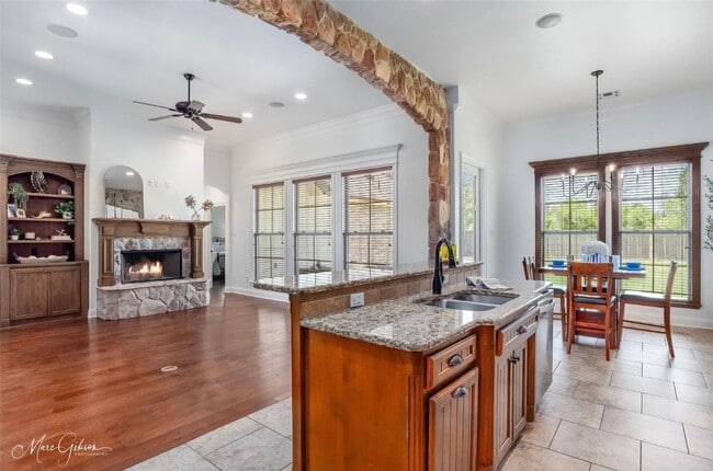 Photo - Must See! Welcoming Home In Turtle Creek S...