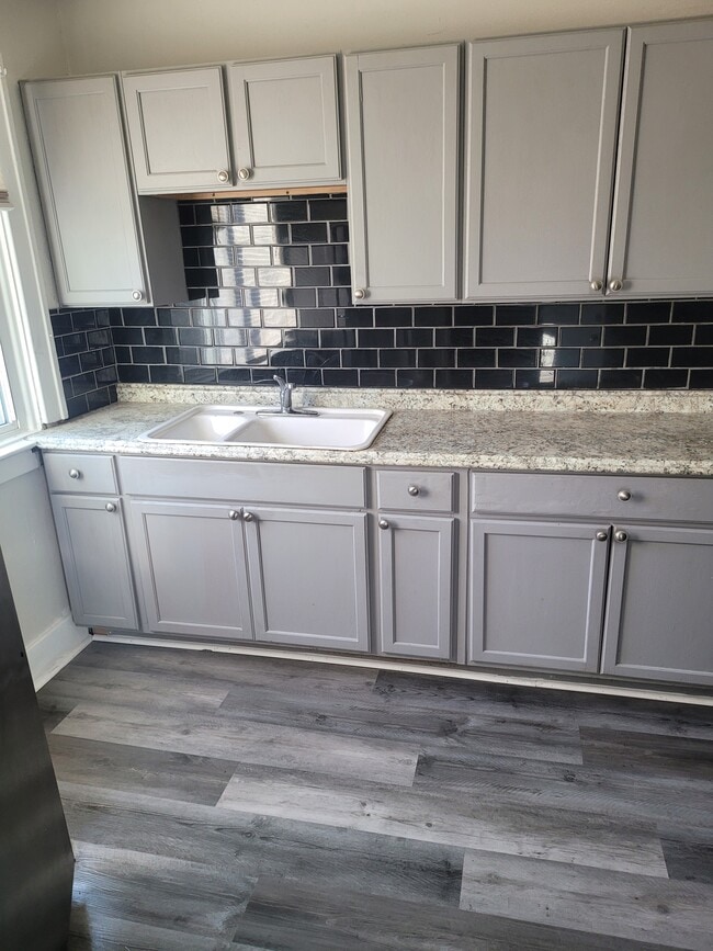 Photo - 15849 Indiana St Unit Upper