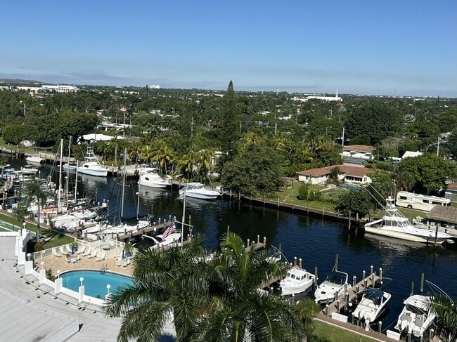 Building Photo - 2731 NE 14th Street Causeway Unit 1029