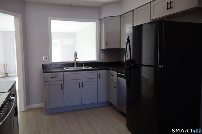 Photo - 15 Boughton St Unit Apt #4