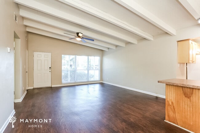 Photo - 6311 Sprinkle Dr N