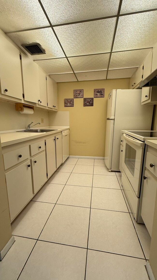 Photo - 400 SW 134th Way Unit 411f