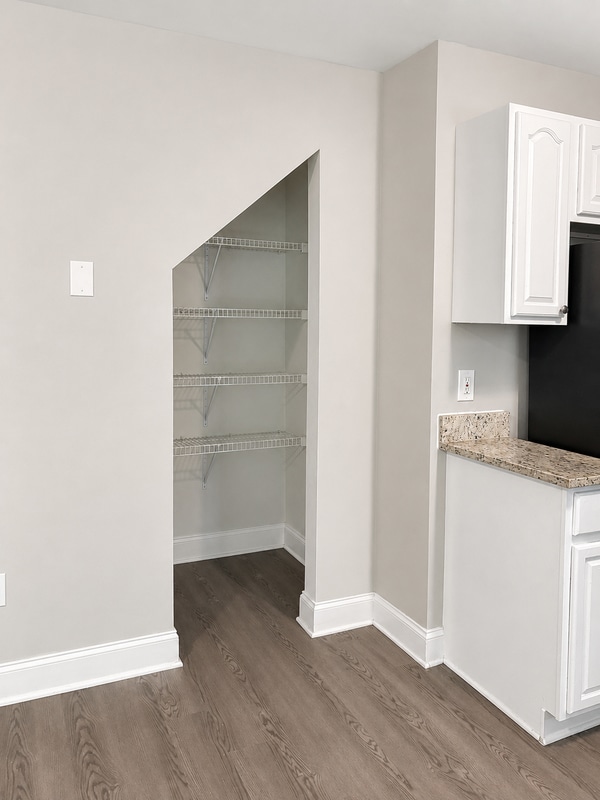 Photo - 1240 Pinedale Cir NW