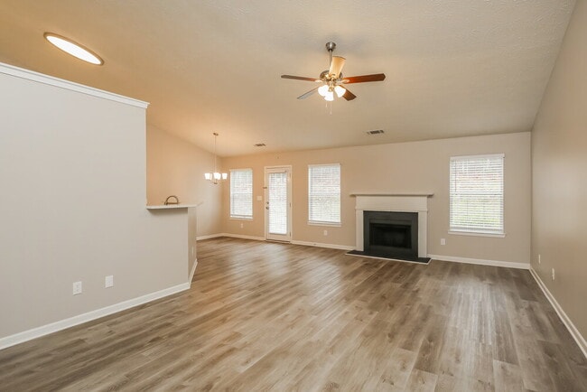 Photo - 765 Baskins Cir