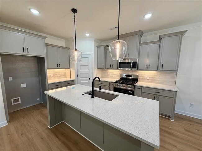 Photo - 1906 Farmer St