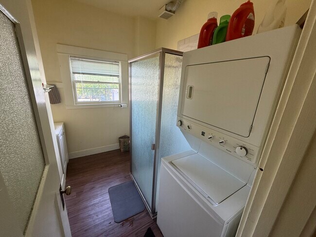 Photo - 2819 Telegraph Ave