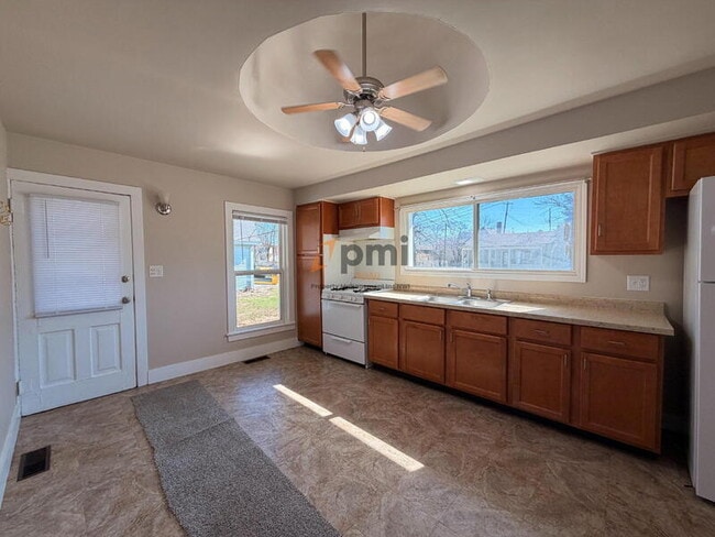 Photo - 302 Lafayette St Unit Apt 3