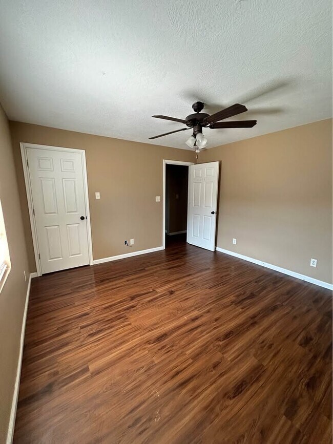 Photo - 821 Lebleu Rd