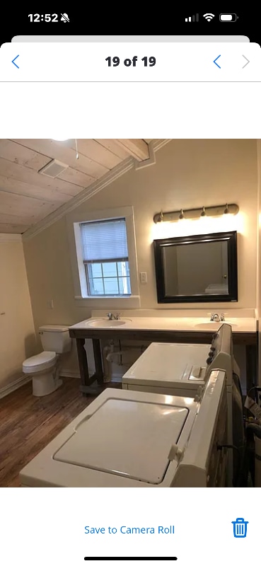 Building Photo - 806 St Joseph St