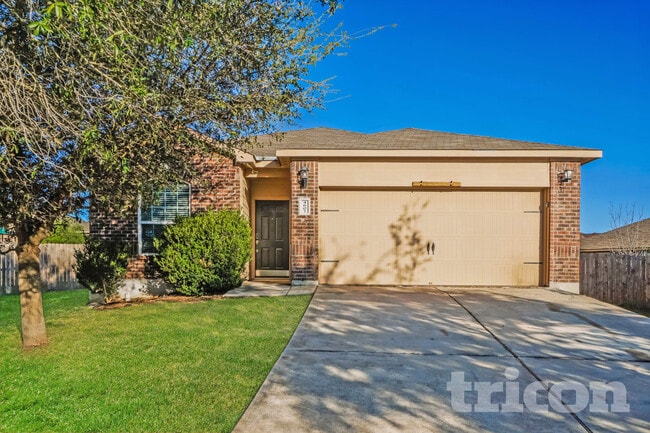 Building Photo - 4607 Le Villas